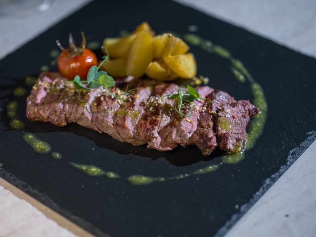 GIZANI RESTAURANT & BAR (22)