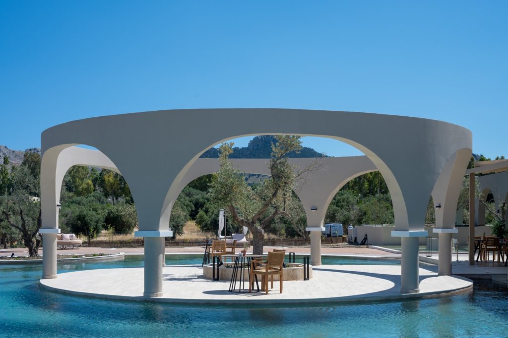 GIZANI RESTAURANT & BAR (30)